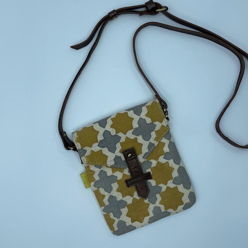 JOYN crossbody